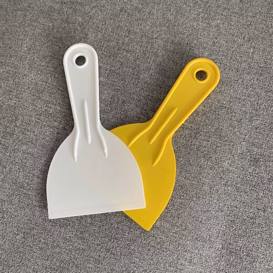 붉은 색 페인팅 플라스틱 퍼티 나이프